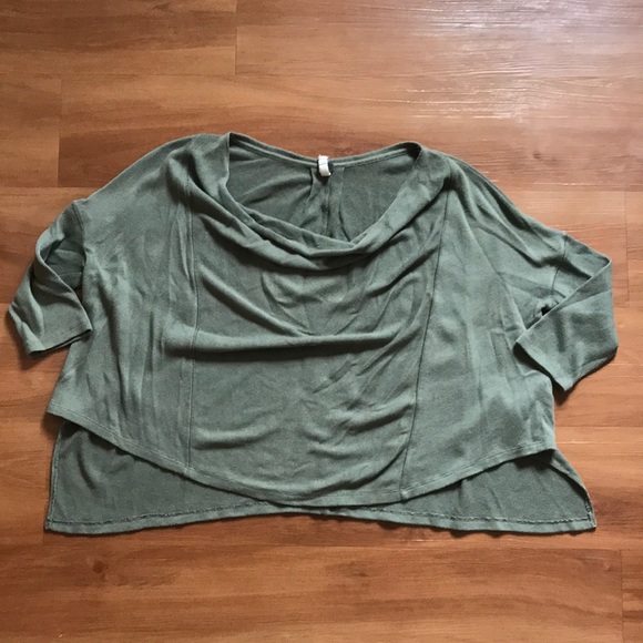 We The Free Green Top. Size XS - Picture 2 of 4